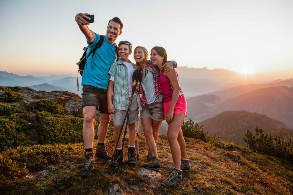 Selfie Am Berg Beim Wandern In Flachau